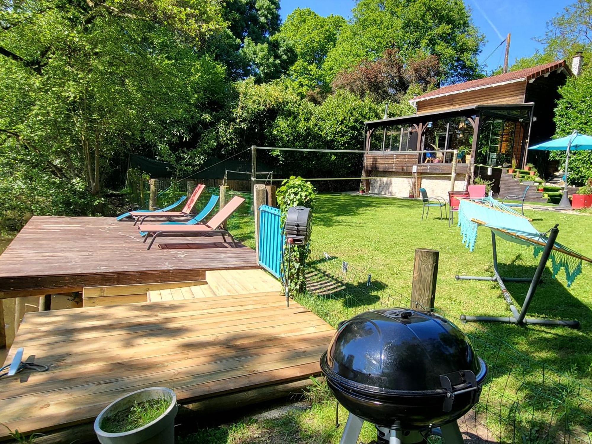 Villa Chez Nirina Proche Puys Dufou Mortagne-sur-Sevre Exterior foto