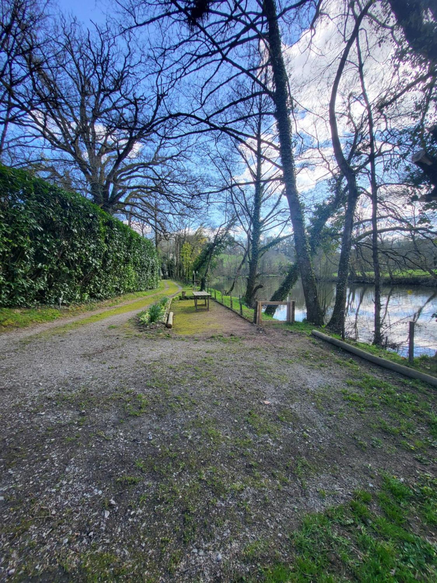Villa Chez Nirina Proche Puys Dufou Mortagne-sur-Sevre Exterior foto